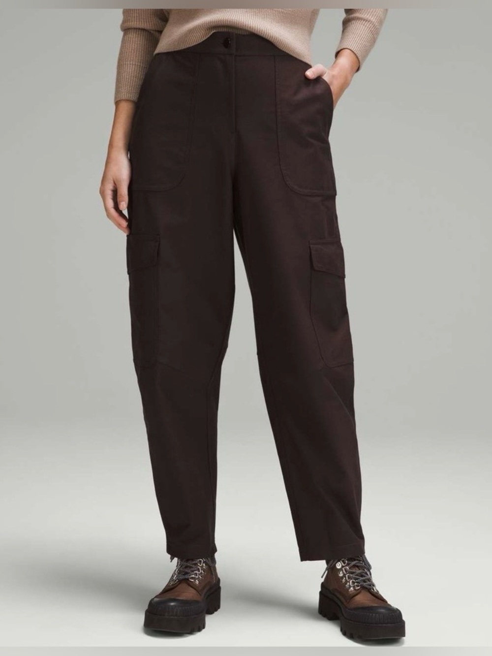 LULULEMON Light Utilitech Cargo Pocket High Rise Pants